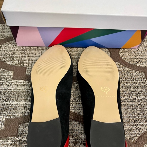 Authentic Katy Perry’s Hot Lips 👄 Flats - Picture 4 of 4